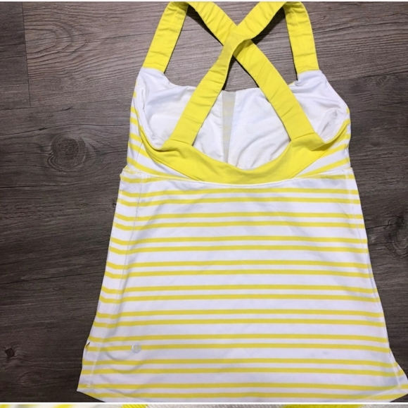 Rare print lululemon | Track & Train Tank | Sz 4 - Picture 2 of 3